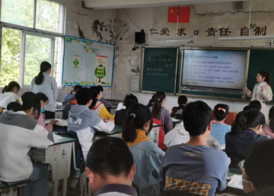 广安区花桥片区举行初中语文联合教研活动